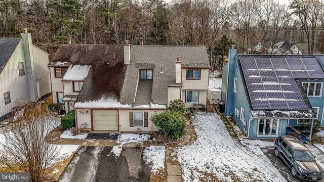 8 DICKENSON, Sicklerville, NJ 08081