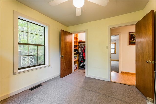 16184 Hickory Drive, Fayetteville, AR 72704