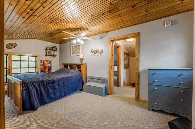 16184 Hickory Drive, Fayetteville, AR 72704