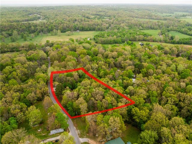 16184 Hickory Drive, Fayetteville, AR 72704