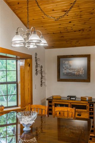 16184 Hickory Drive, Fayetteville, AR 72704