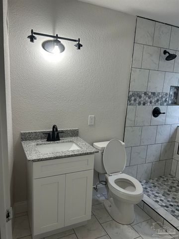 3056 Bay St, Gulf Breeze, FL 32563