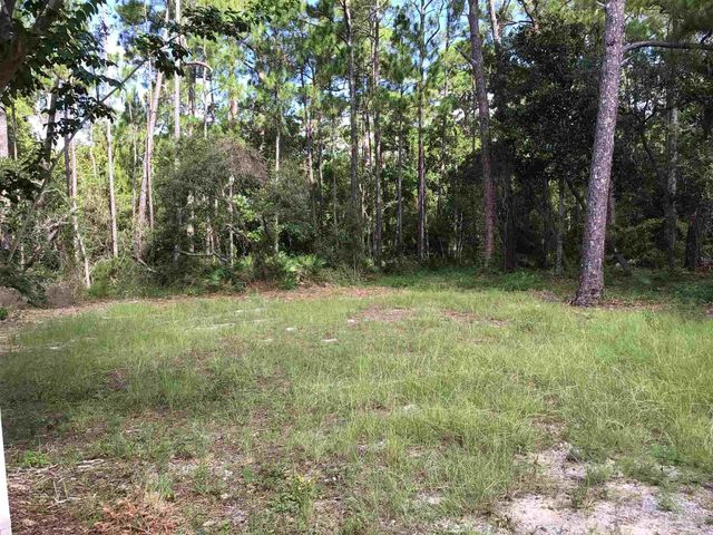 3056 Bay St, Gulf Breeze, FL 32563