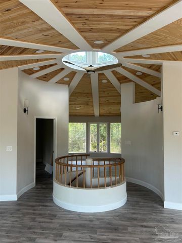 3056 Bay St, Gulf Breeze, FL 32563