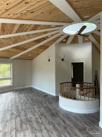 3056 Bay St, Gulf Breeze, FL 32563