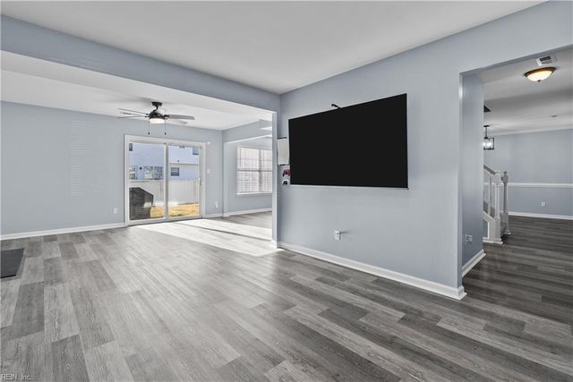 5 Cranes CV, Hampton, VA 23669