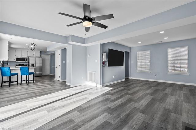 5 Cranes CV, Hampton, VA 23669