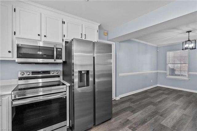 5 Cranes CV, Hampton, VA 23669