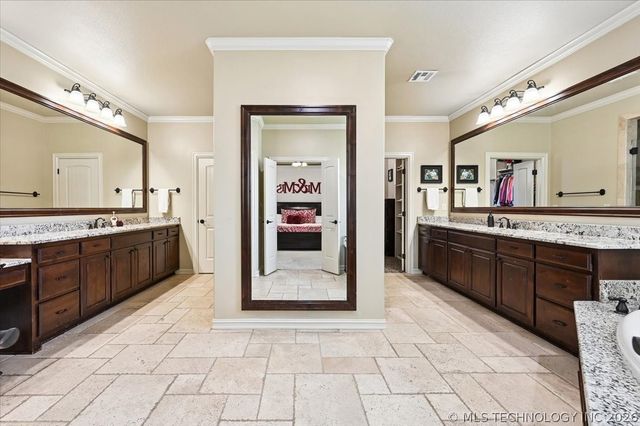 9475 E 106th Street S, Bixby, OK 74133