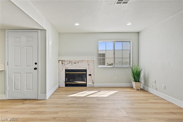 2725 South Nellis Boulevard 1017, Las Vegas, NV 89121