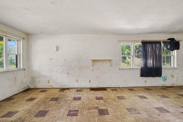 540 Goshen Avenue, Elkhart, IN 46516