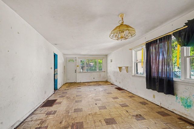 540 Goshen Avenue, Elkhart, IN 46516