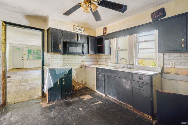 540 Goshen Avenue, Elkhart, IN 46516