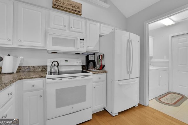 6112 Menlow Court, Cumming, GA 30041