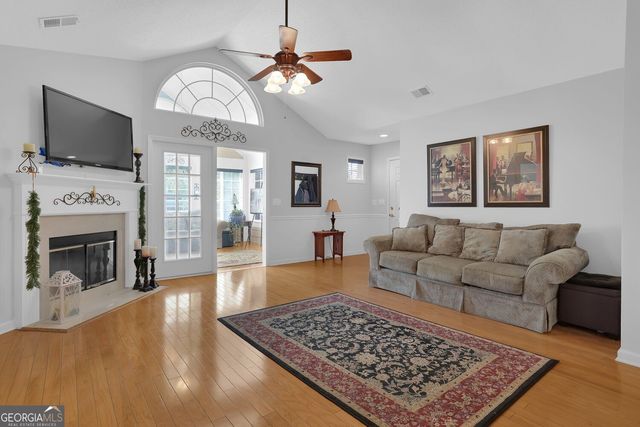 6112 Menlow Court, Cumming, GA 30041