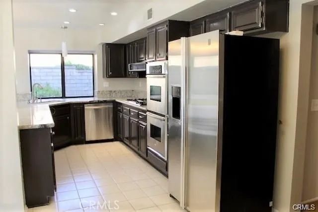 23491 Thornewood, Newhall, CA 91321