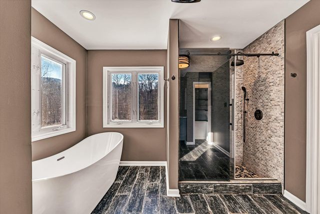 3120 Carvins Cove RD, Salem, VA 24153