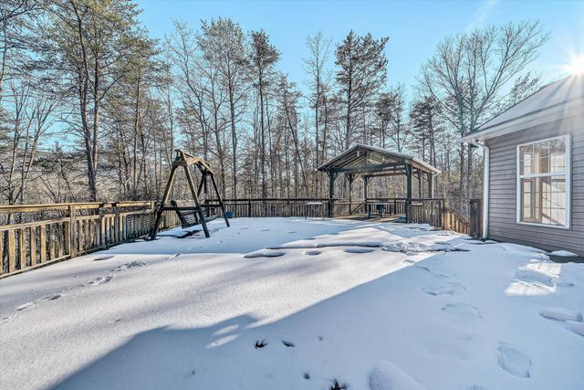 3120 Carvins Cove RD, Salem, VA 24153