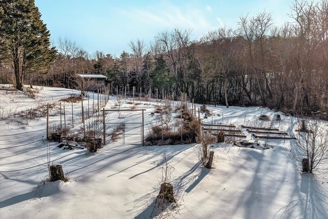 3120 Carvins Cove RD, Salem, VA 24153