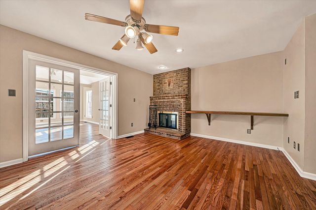 3120 Carvins Cove RD, Salem, VA 24153