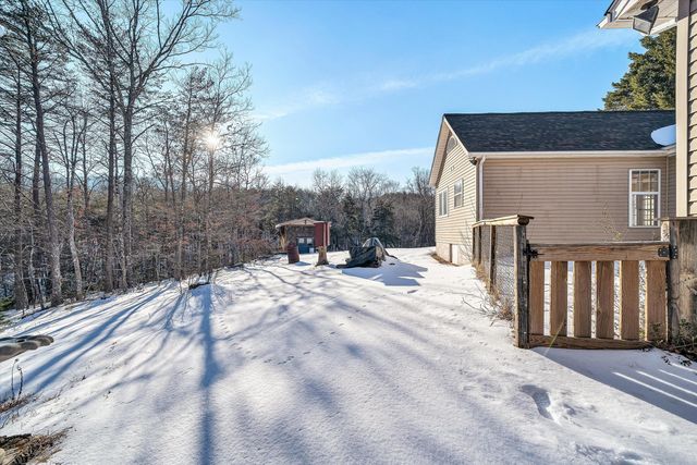 3120 Carvins Cove RD, Salem, VA 24153