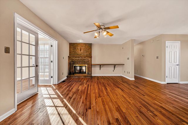 3120 Carvins Cove RD, Salem, VA 24153