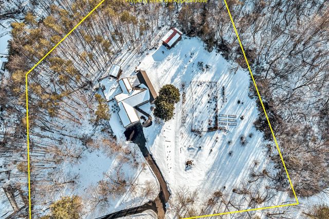 3120 Carvins Cove RD, Salem, VA 24153