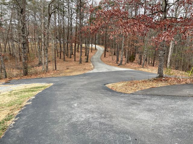 3120 Carvins Cove RD, Salem, VA 24153