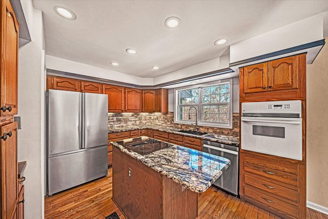 3120 Carvins Cove RD, Salem, VA 24153