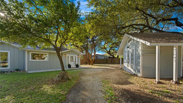 131 CAMPFIRE CIR, Wimberley, TX 78676