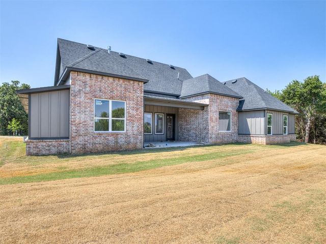 14117 North Ridge Drive, Choctaw, OK 73020