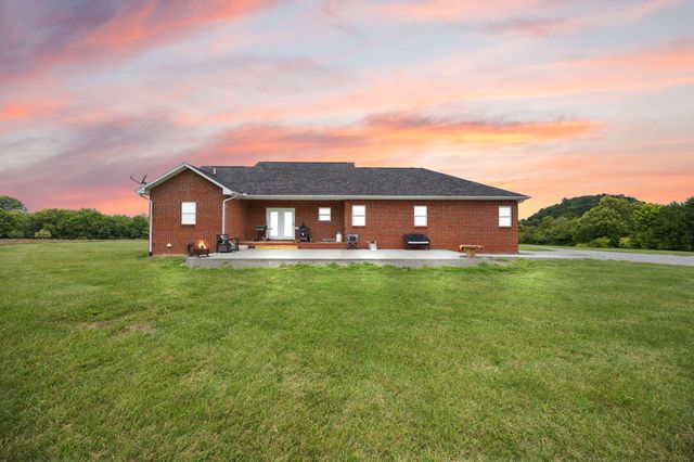 176 Wetland Drive, Jamestown, KY 42629