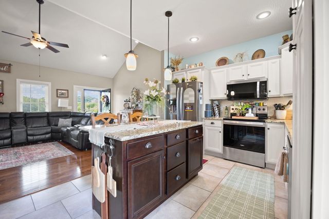 176 Wetland Drive, Jamestown, KY 42629