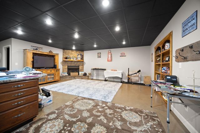 176 Wetland Drive, Jamestown, KY 42629