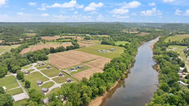 176 Wetland Drive, Jamestown, KY 42629