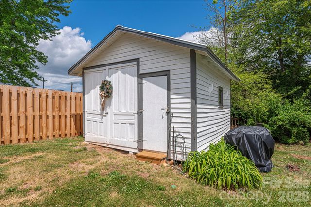 163 Pharr Street, Canton, NC 28716