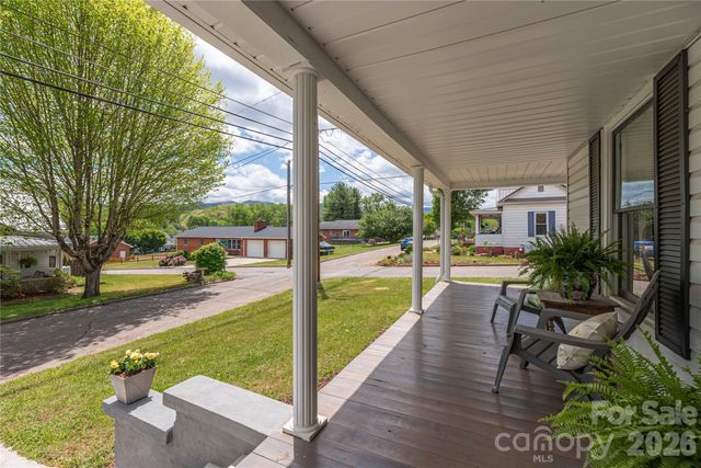 163 Pharr Street, Canton, NC 28716