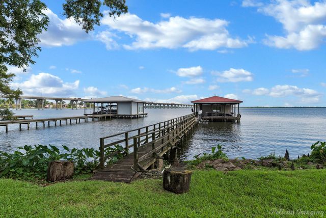 5337 S Lakeshore Drive, Shreveport, LA 71109