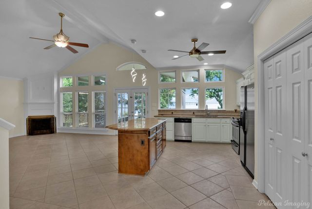 5337 S Lakeshore Drive, Shreveport, LA 71109