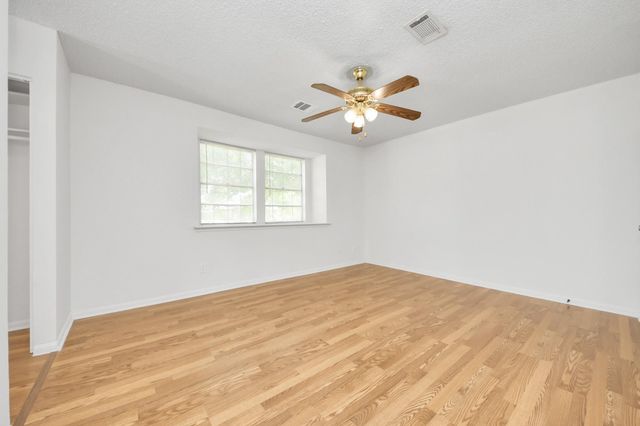 10372 Hammerly Boulevard 25, Houston, TX 77043