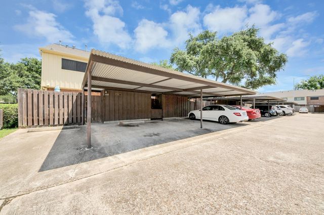 10372 Hammerly Boulevard 25, Houston, TX 77043
