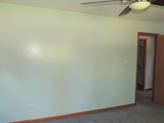 7706 WARWICK Avenue, Darien, IL 60561