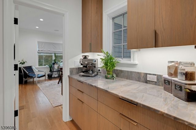 149 Hillcrest Ave, Summit City, NJ 07901