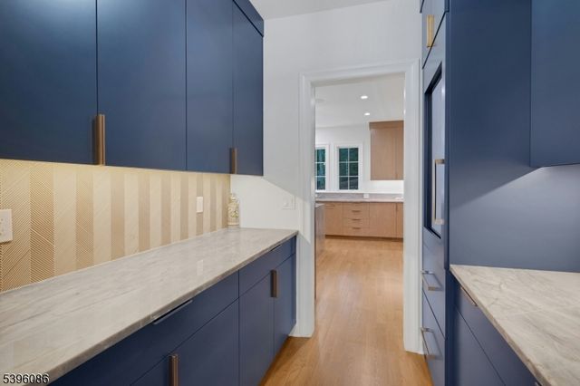 149 Hillcrest Ave, Summit City, NJ 07901