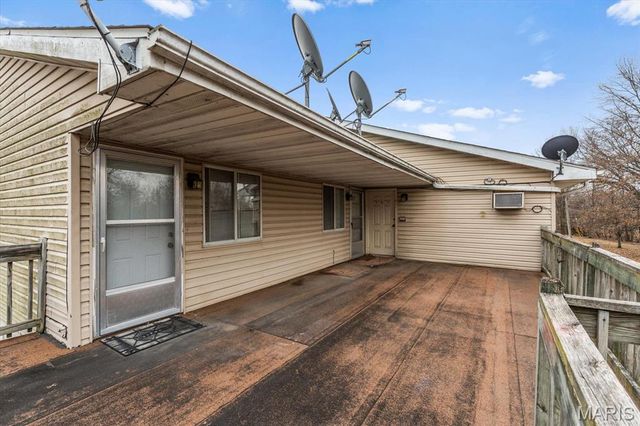 6500 Saint Clair Avenue, East St Louis, IL 62203