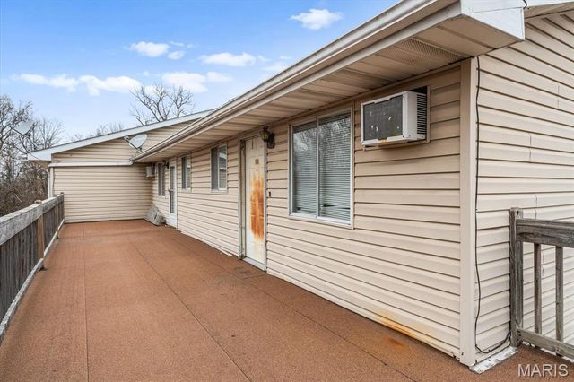 6500 Saint Clair Avenue, East St Louis, IL 62203