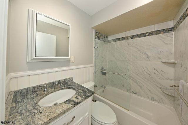 575 Allwood Rd, Clifton City, NJ 07012