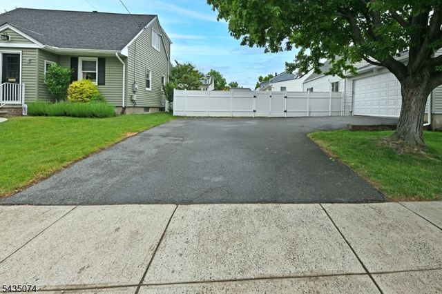 575 Allwood Rd, Clifton City, NJ 07012