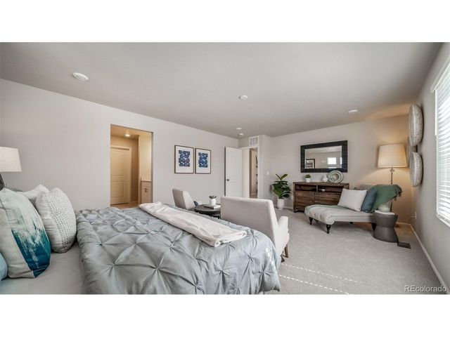 10125 Scranton Ct, Commerce City, CO 80022