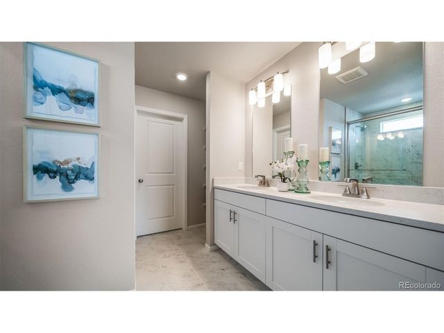 10125 Scranton Ct, Commerce City, CO 80022